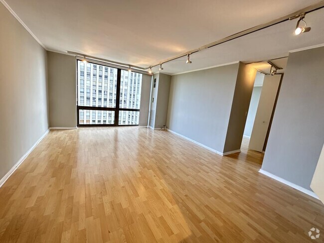 Building Photo - 1 bedroom in Chicago IL 60614 Unit 1304 Rental