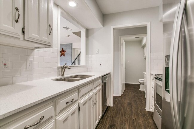 Photo - 2809 Meadow Park Dr Unit A