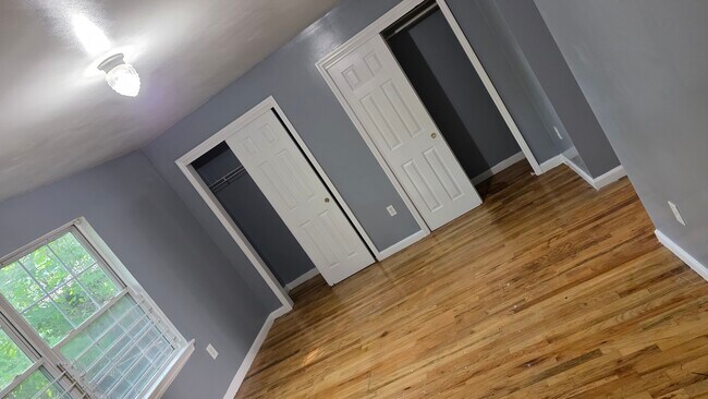 Photo - 135 Seymour Ave