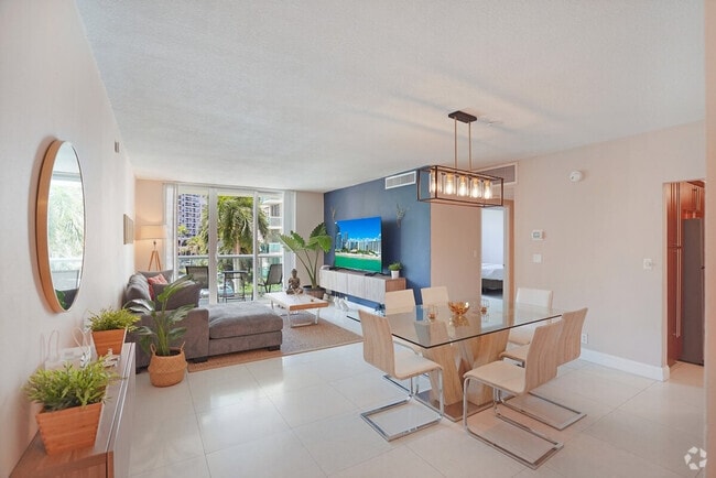 Building Photo - 3901 S Ocean Dr Rental