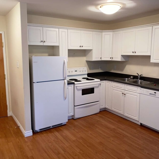 Building Photo - 25 Magazine St Unit 312