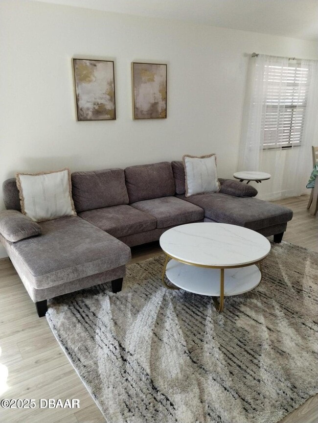 Photo - 962 Stonybrook Cir