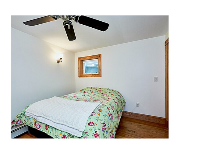 Photo - 14 S Russell St