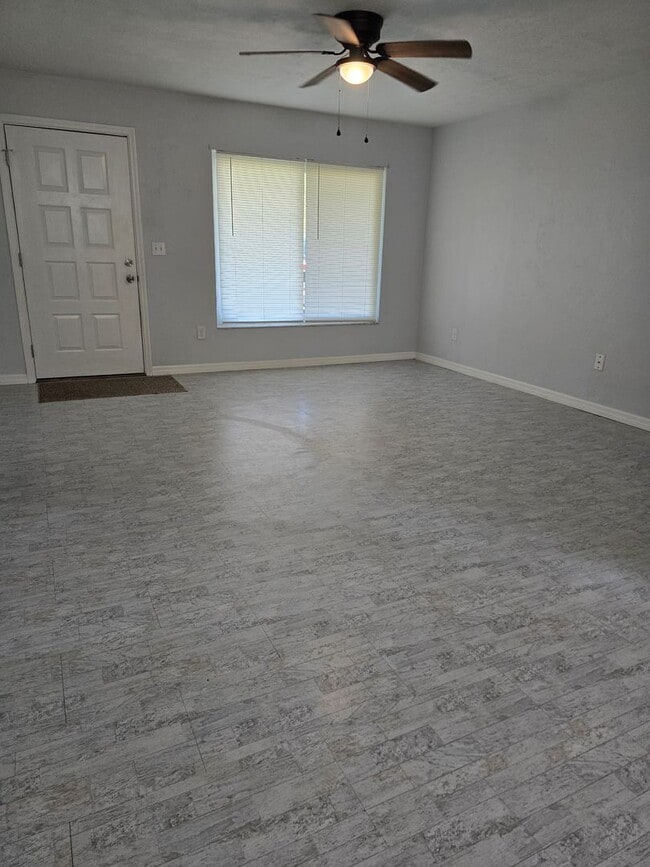 Photo - Charming 3/1/1 in Dunnellon!!!