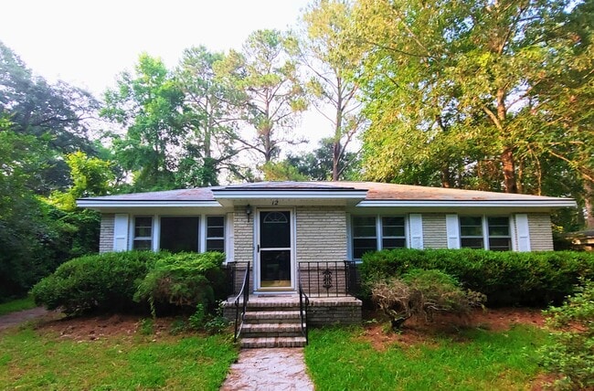 Building Photo - 12 Dyches Dr Rental
