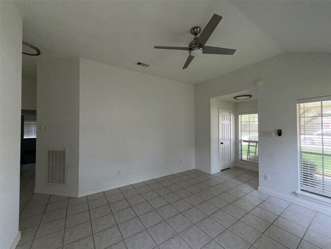 Photo - 2238 Pine Cone Dr
