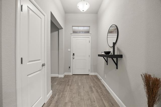 Photo - 1009 Croxley Wy