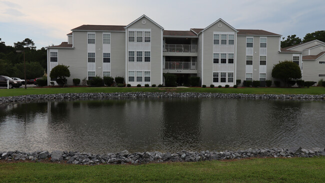 Photo - 8658 S Bridge Dr Unidad 8658 Southbridge Drive #E Rental