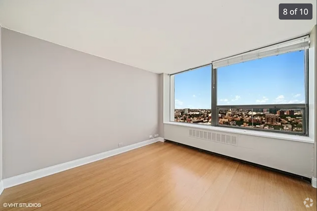 Building Photo - 1 bedroom in Chicago IL 60610 Unit 2107 Rental