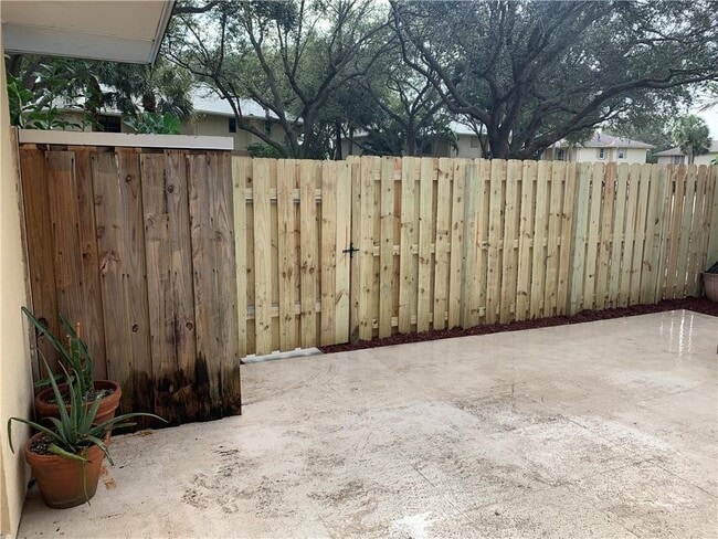 Photo - 2922 SW 22nd Cir