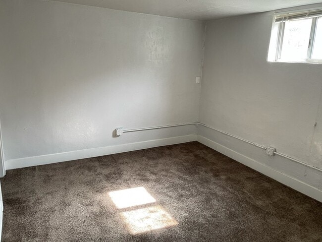 Photo - 848 600 W