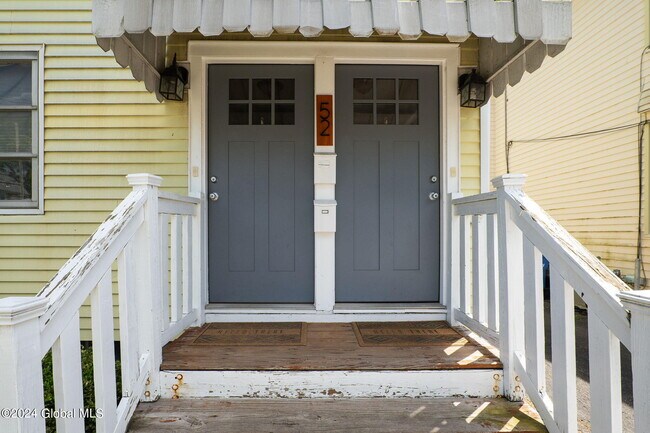 Photo - 52 Forest Ave Unit 2nd Floor