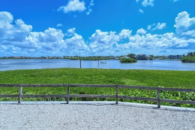 Photo - 6047 E Peppertree Way