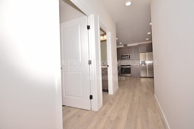 Photo - 6510 N Atlas Rd