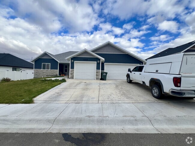 Building Photo - 2009 Chukar Dr Rental