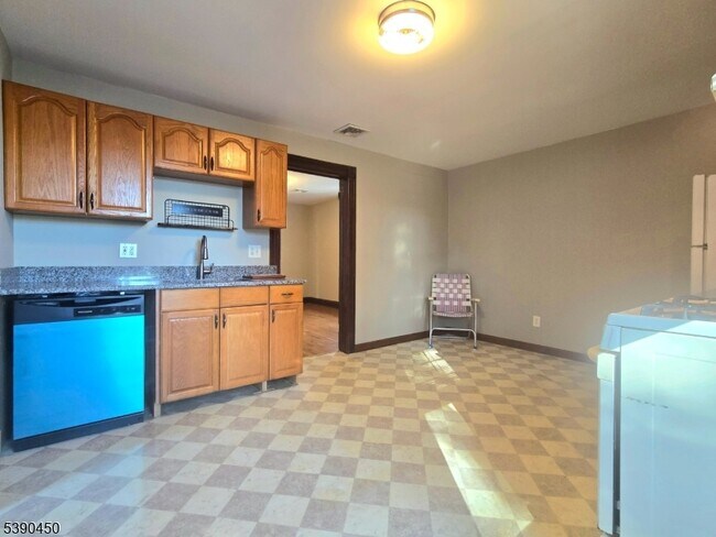 Photo - 14 Codington St
