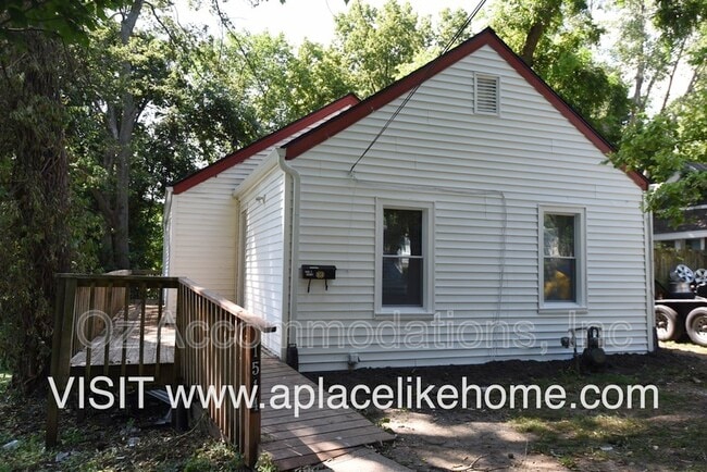 Photo - 1514 N Spring St