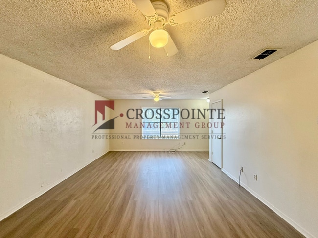 Photo - Two Bedroom, 1 Bathroom Duplex!