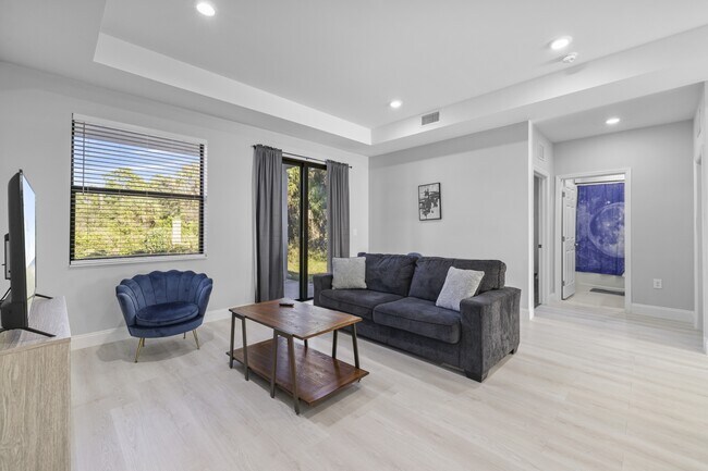 622 Windermere Dr