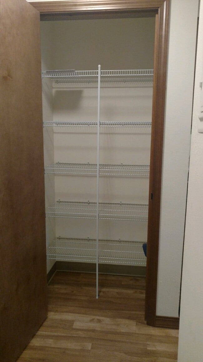 Kitchen pantry - Legend House