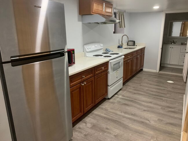 Photo - 5632 Beacon St Unit 1