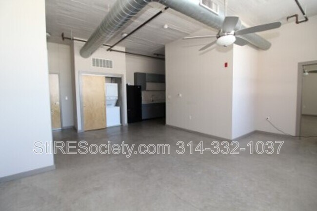 Photo - 8125 Michigan Ave Unidad #427