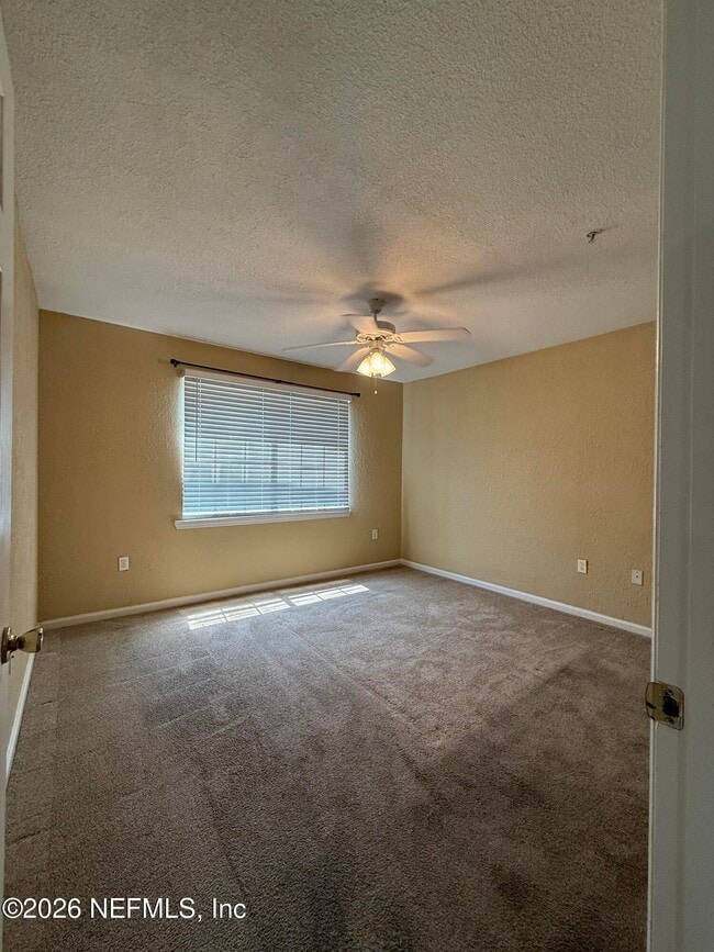 Photo - 800 Boardwalk Dr Unidad 617