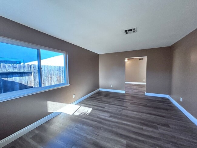 Photo - 9137-9139 Tuolumne Drive Unit 9137 Tuolumne Drive