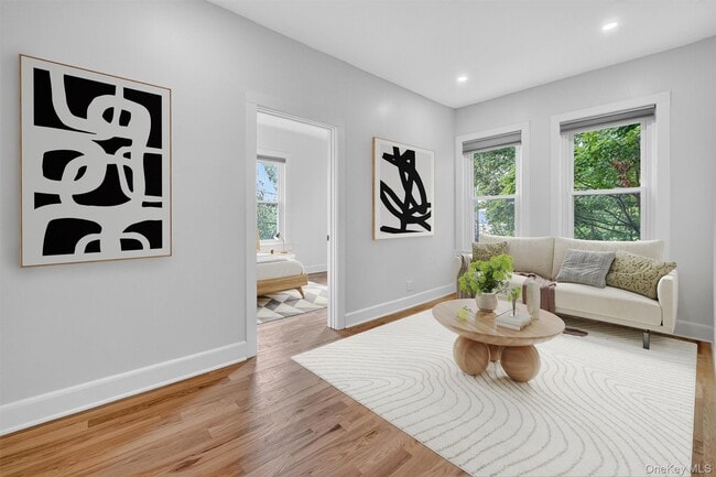 Building Photo - 79 Main St Unit 2W