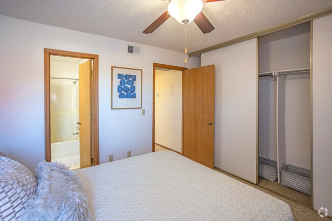2BR, 2BA - 891SF - Primary Bedroom - Warrington Apartments