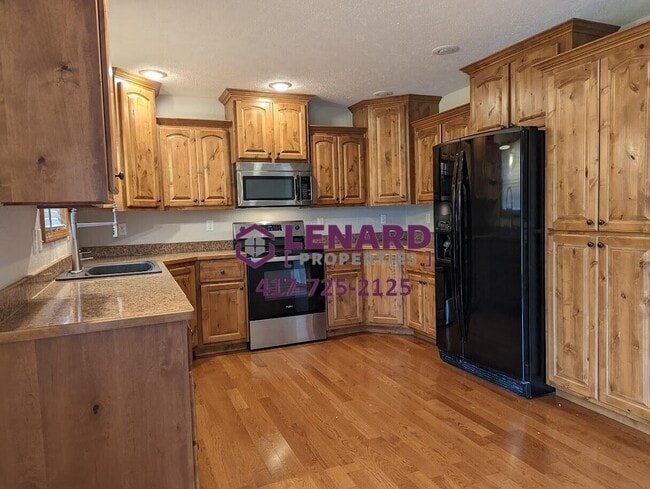 Photo - 1424 South St