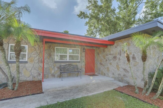 Photo - 121 S Triplet Lake Dr