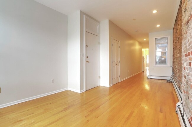 Photo - 273 Webster Ave