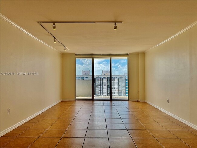 Photo - 2780 NE 183rd St Unit 2012
