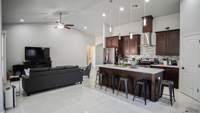 Photo - 8572 E 35th St