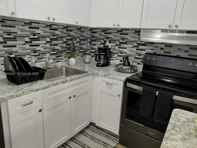 Photo - 1431 SW 24th Ct Unit 3