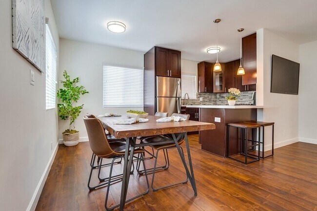 Photo - Modern Courtyard-Style Living in Hyde Park — Secure, Pet-Friendly & Minutes from LAX