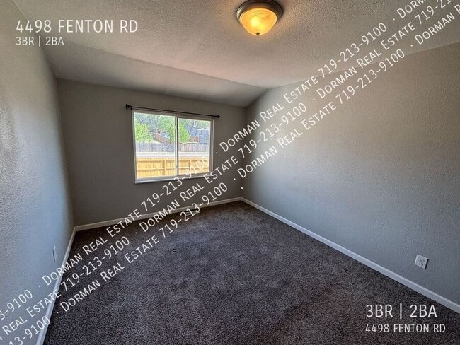 Photo - 4498 Fenton Rd