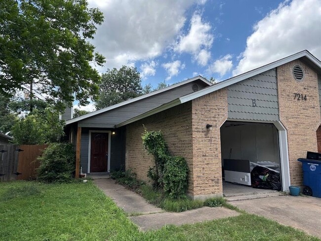 Photo - 7214 Lilac Ln