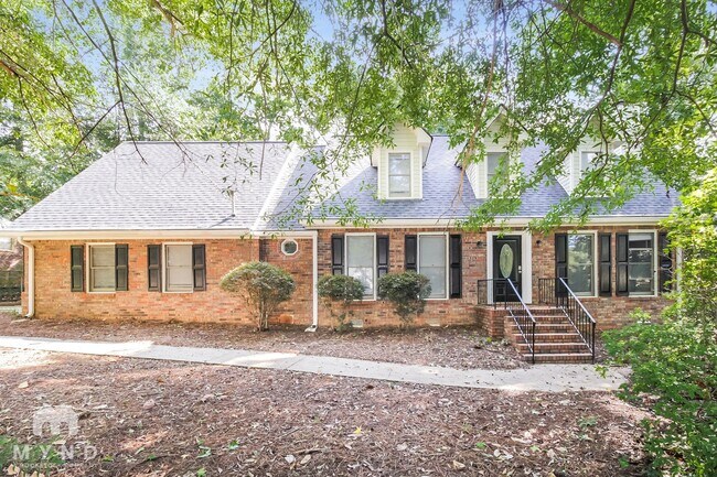 Building Photo - 9014 6 Branches Trail