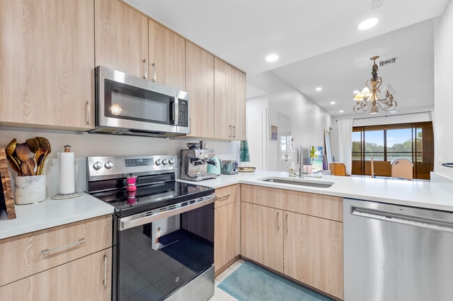 Building Photo - 7460 La Paz Blvd Unit 304