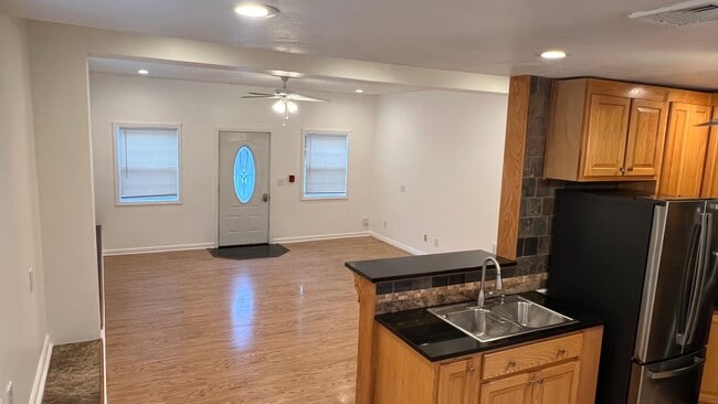 Photo - 2800 Hartford Ave