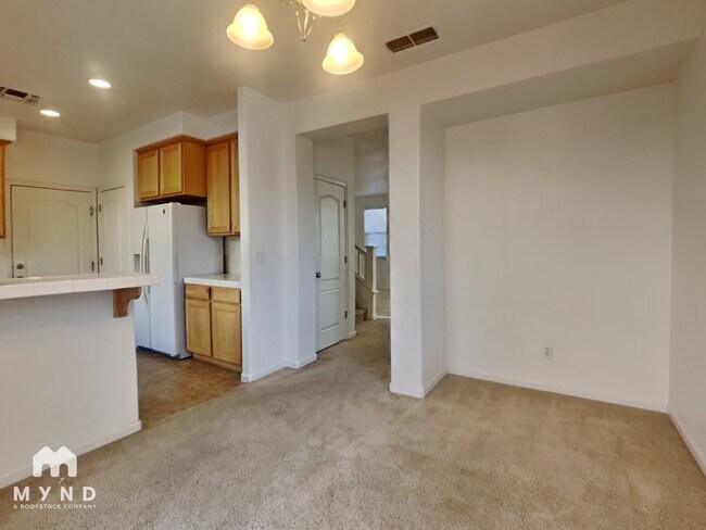 Photo - 10 Shadmoor Pl