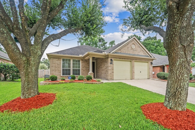 Photo - 17911 Yukon Pass Dr House