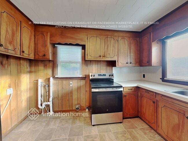 Photo - 2200 Centergrove Rd