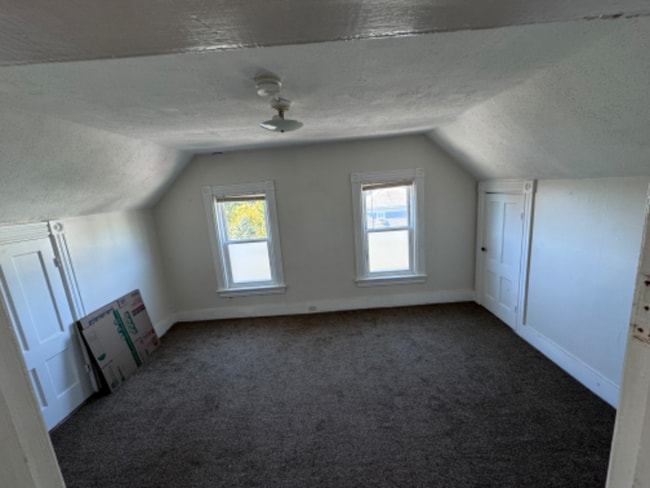 Building Photo - 41 Blucher St Rental