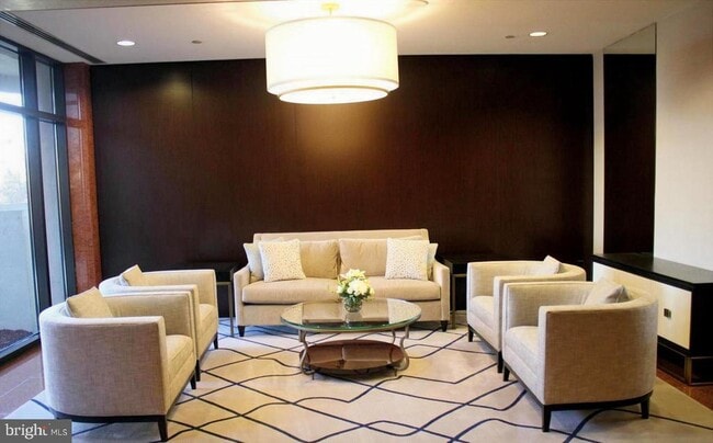 Photo - 1530 Key Blvd Unidad 1319