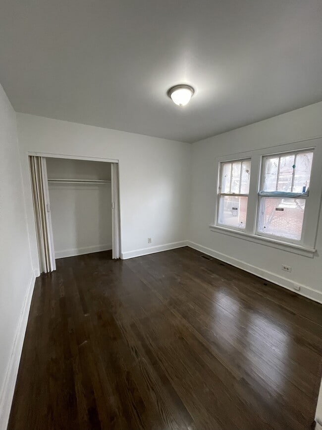 Photo - 4620 Johnson St