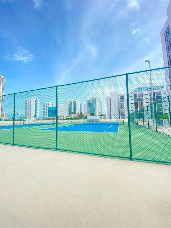 Photo - 16919 N Bay Rd Unit 902