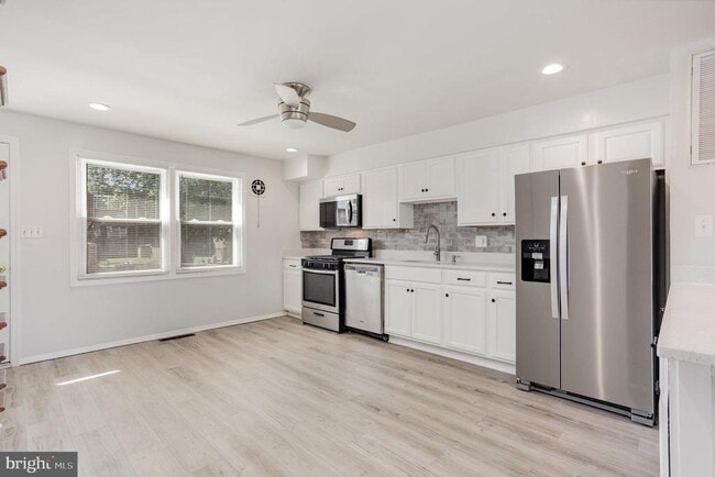 Photo - 8125 Mid Haven Rd